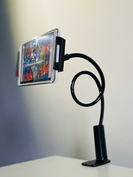 Vand 20 bucati suport tableta diverse culori