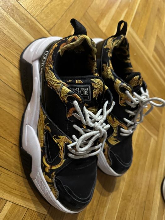 Adidasi Versace marimea 38