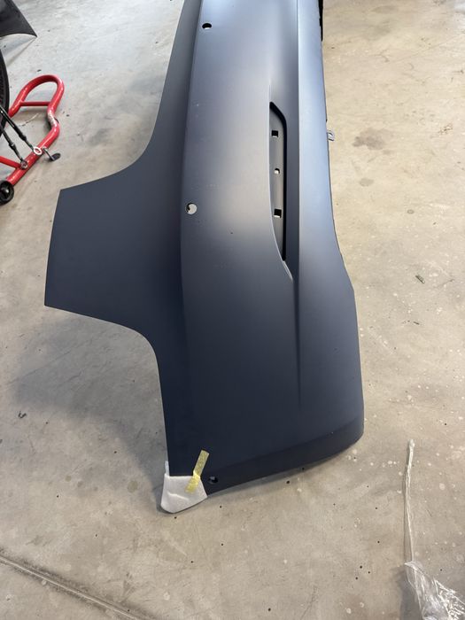 Задна броня Tesla m3 със парктроници