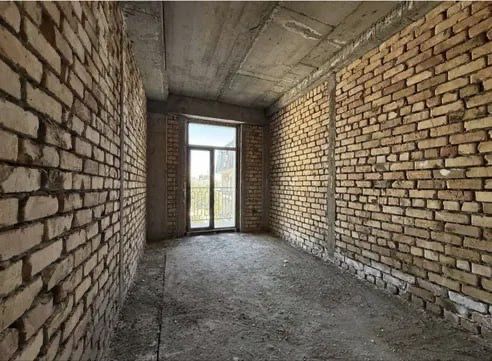 Via Port 3/8/10 кирпич коробка 67м2