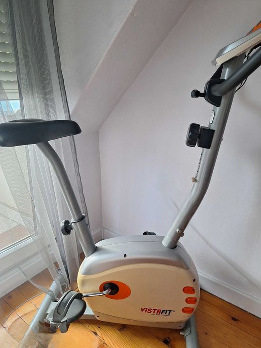 Велоергометър VistaFit