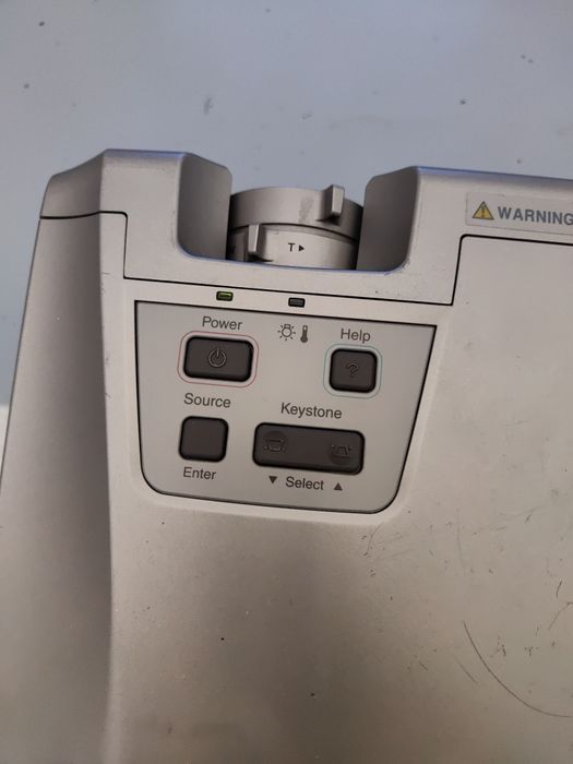 Videoproiector pentru casa și terasa