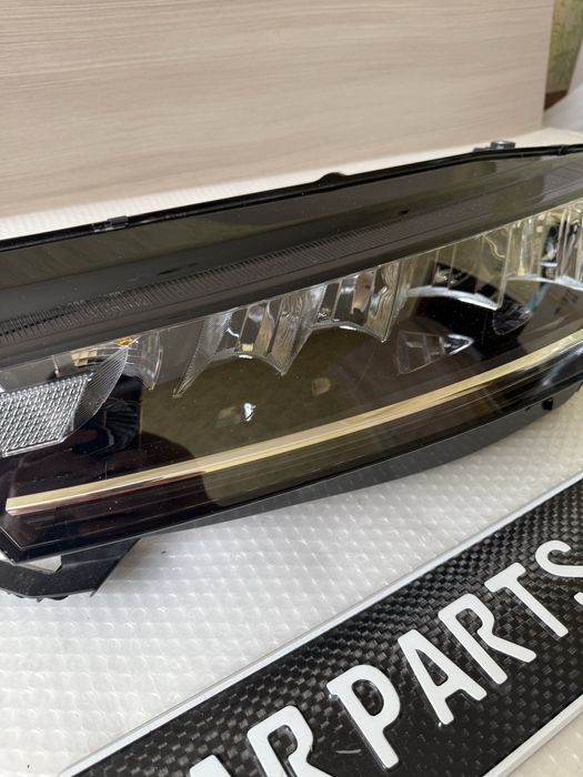 Фар ляв Skoda Octavia 4 Full LED Crystal Lighting Октавия 4