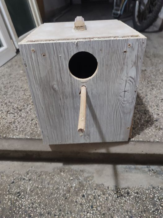 Продавам гнездилки за папагали