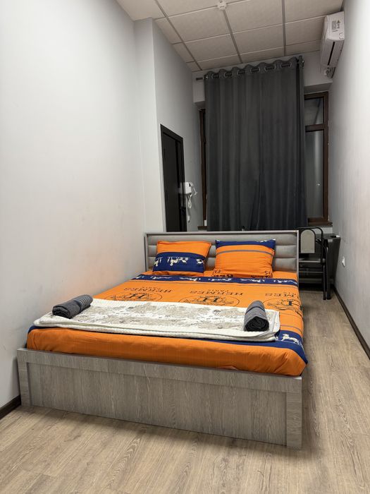 BEZZAKS Hotel Hostel Mexmonxona