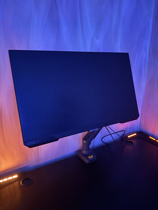 Монитор Samsung