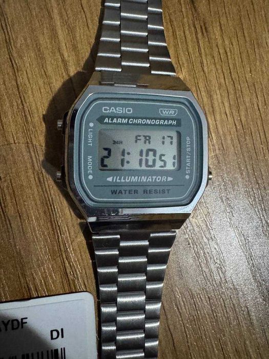 Casio A168WA-3AYDF