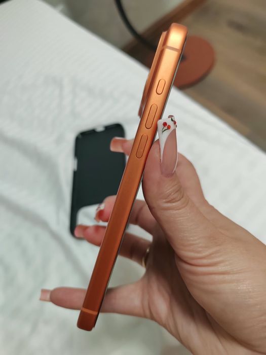 Продам iphone 17 pro max e sim