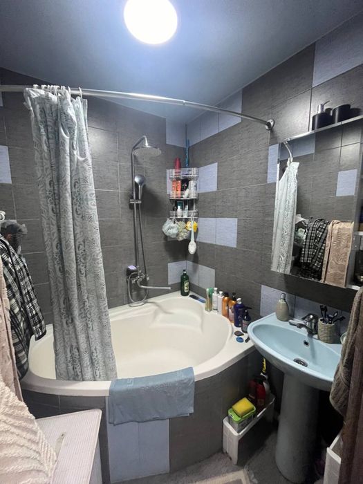 продаётся 3 комнатная квартира авиагородок