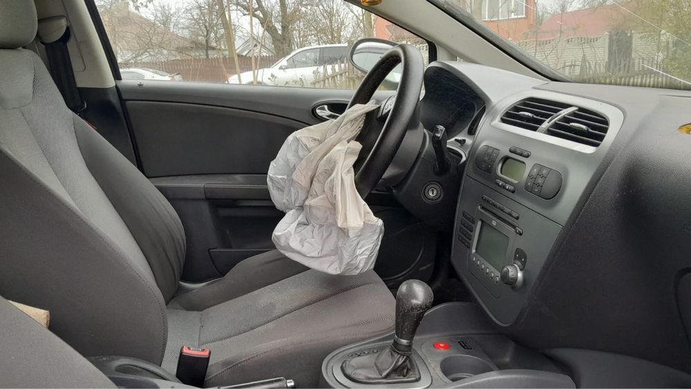 Dezmembrez Seat Leon 2 2.0tdi BKD cutie dsg