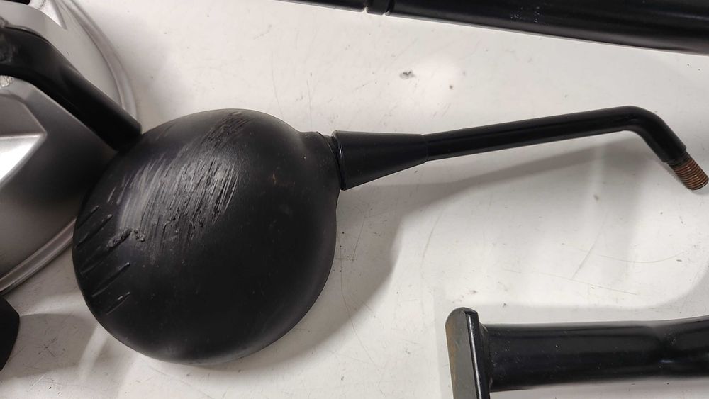 Suport parbriz oglinzi scarite BMW R1200R