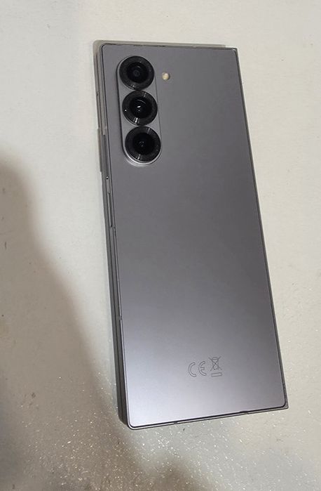 Display Z Fold 6 256GB Grey