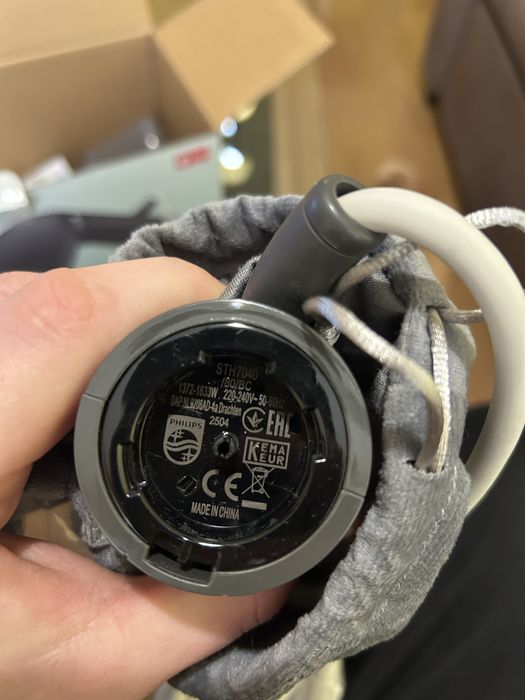 Уред за гладене с пара Philips STH7040