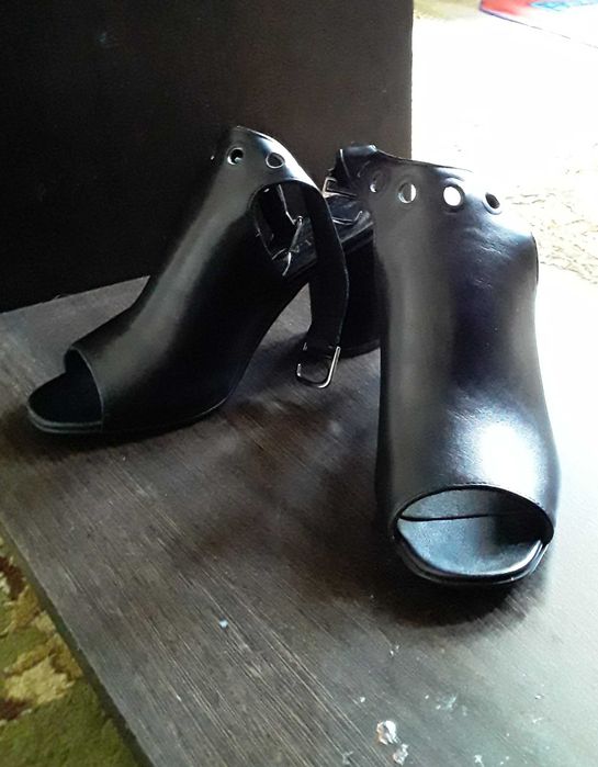 Туфли черные 37р НОВЫЕ