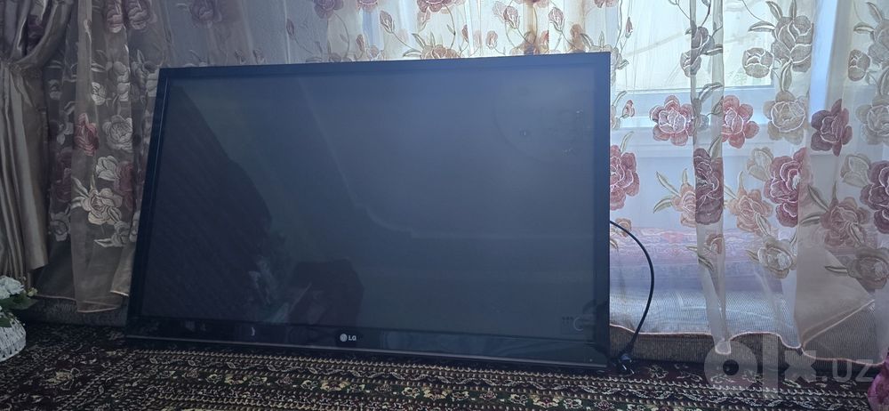 LG ariginal telivizor 60 dyumli