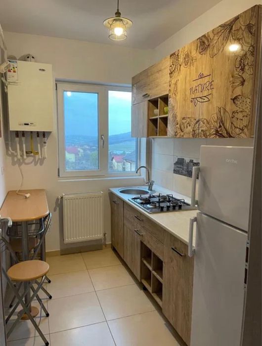 Proprietar inchiriez apartament 1 camera , decomandat, zona Rediu
