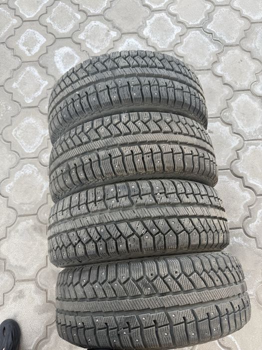 205/55R16 Зимние шины с шипами