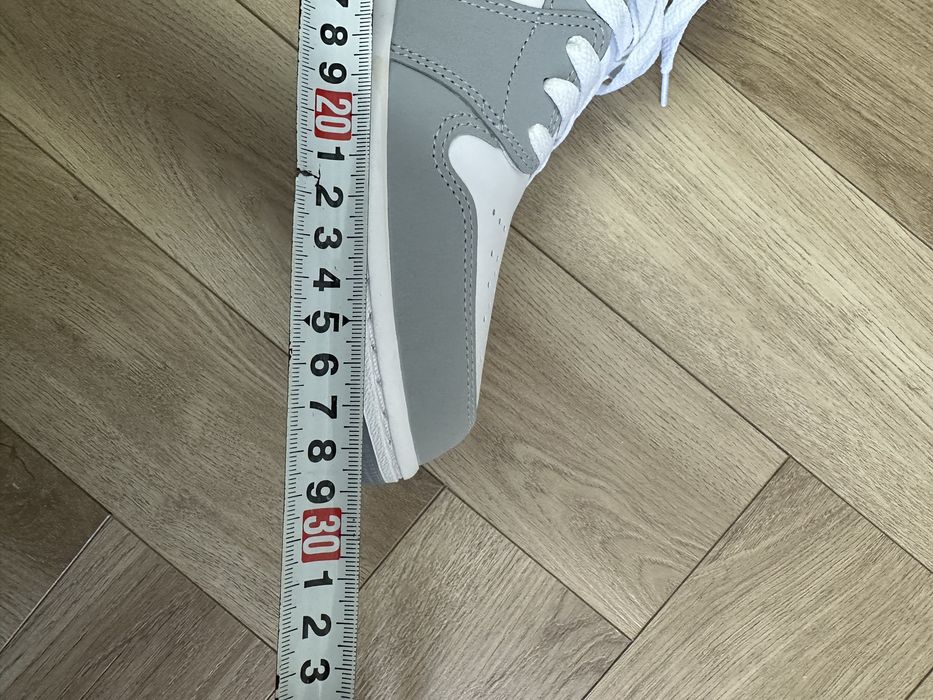 Продам кроссовки Nike Оригинал