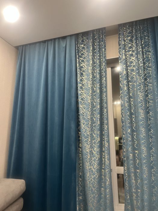Продам шторы новые