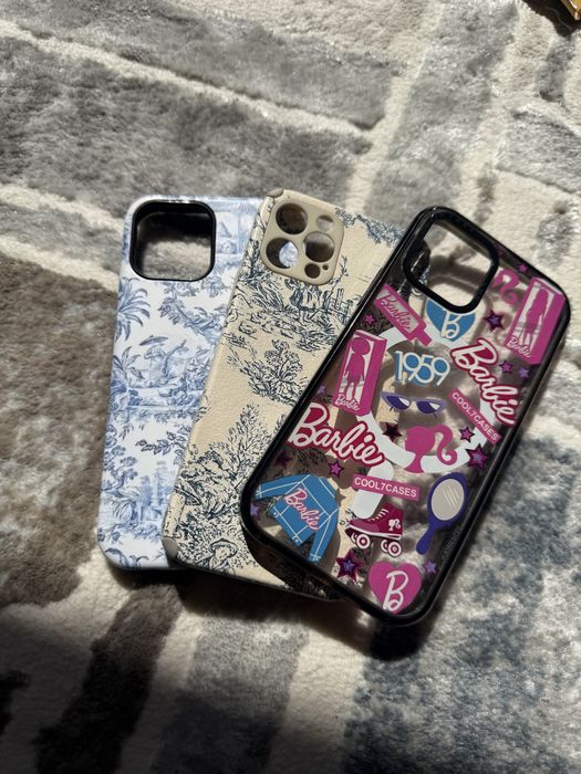 отдам чехлы iphone 12pro даром