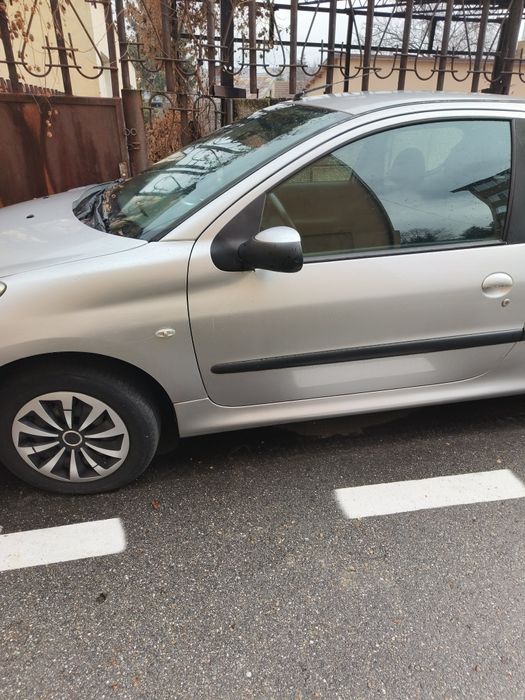 Peugeot 206+1.4 Hdi Manual 2011