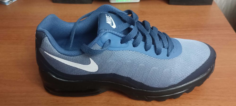 маратонки Nike Air Max Invigor
