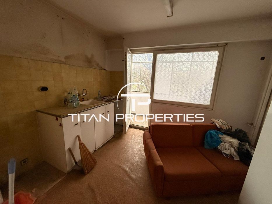 Тристаен апартамент в ж.к Славейков