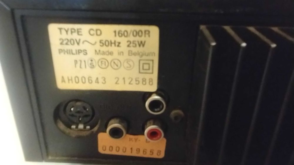 pt cd-uri audio un cd player Philips CD160