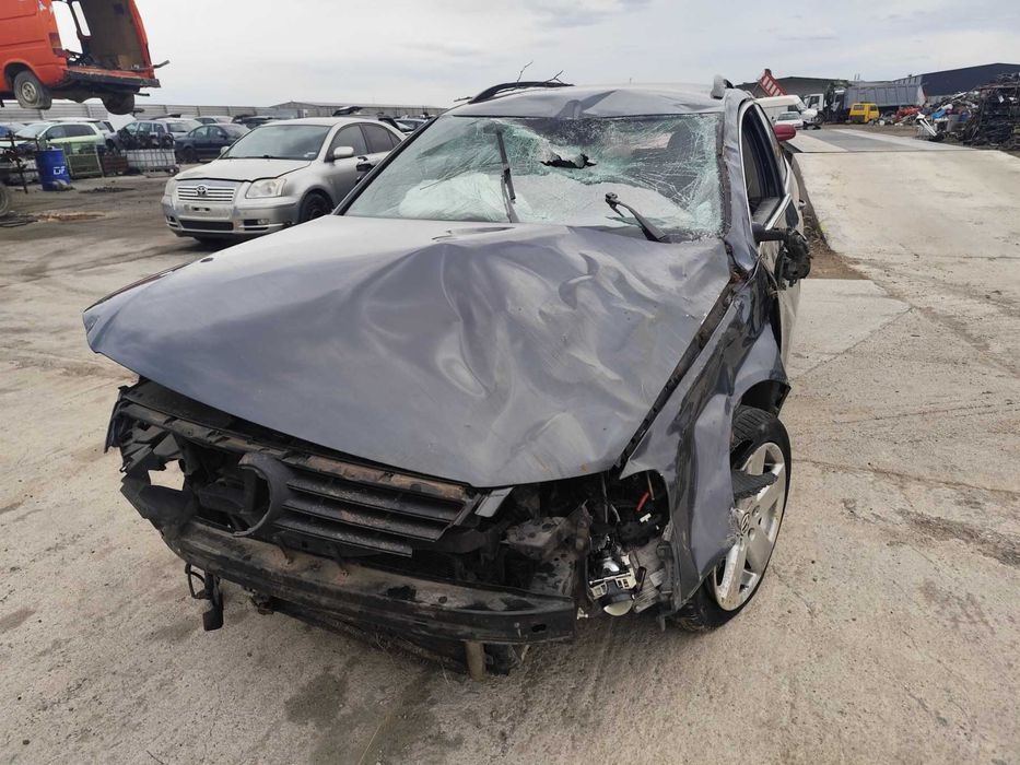 VW Passat Variant 1.4 - 150к.с - 2010г. на части