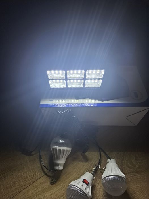 Vand lanterna multifuntionala