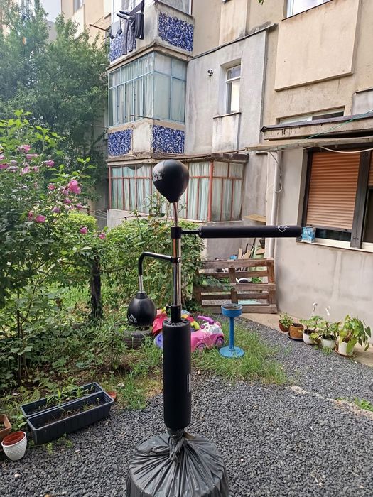 sac de box podea +bara rotativă 360°