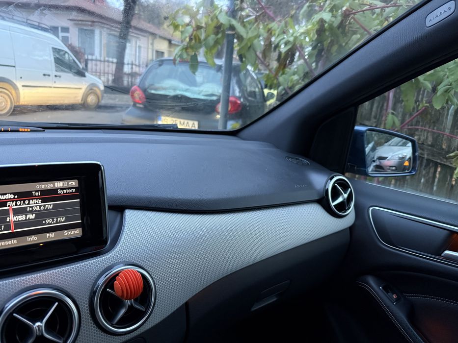 Vand Mercedes B class