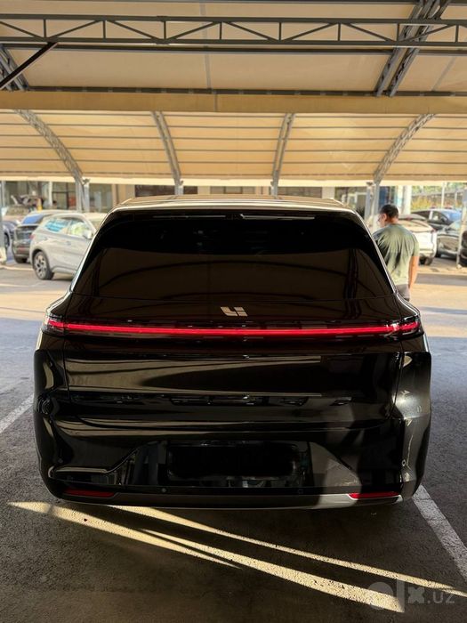 Lixiang L6 Max Srochna