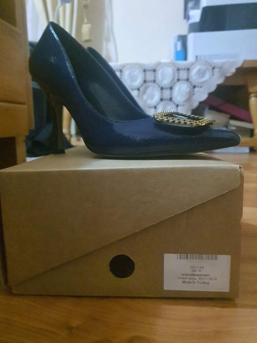 Pantofi Benaza albastru închis cu accesoriu