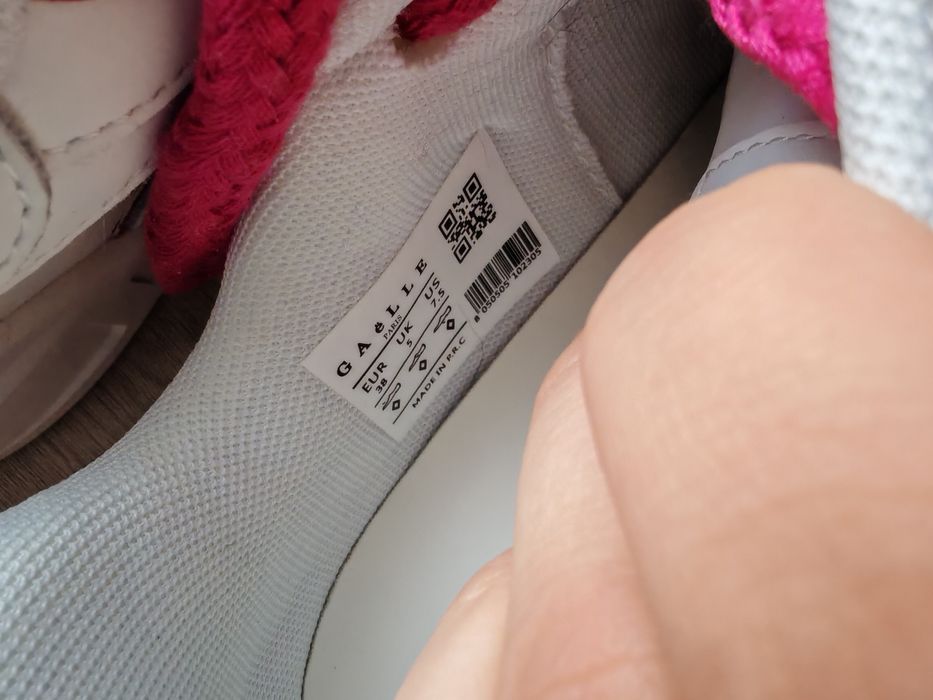 Adidasi Gaelle Paris