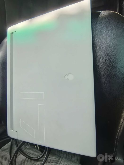 Alienware 17 x 1