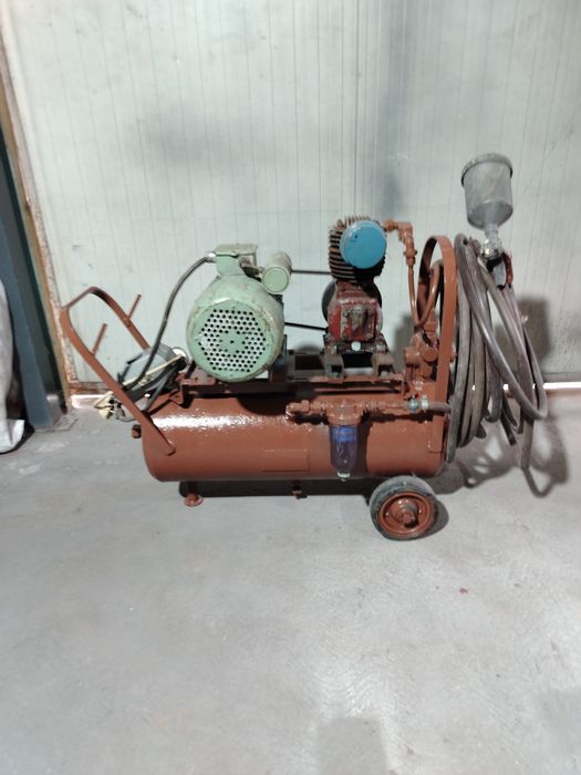 Compresor aer 220v perfect funcțional