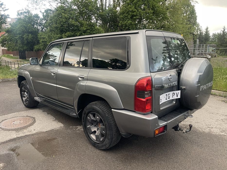 Nissan patrol. 3000 d automat
