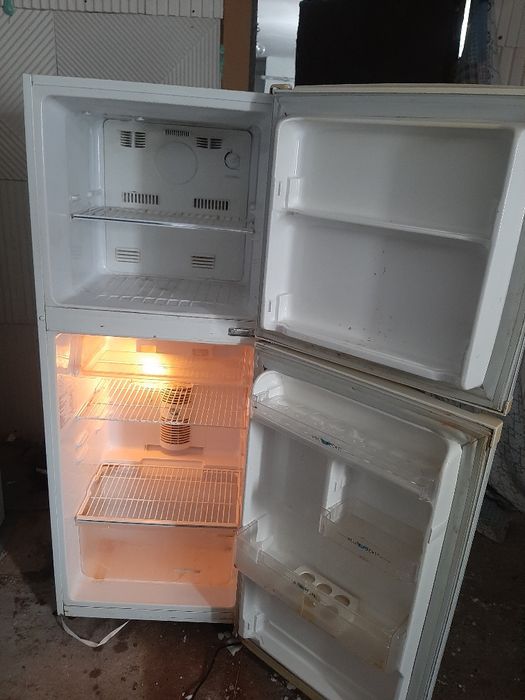 Холодильник рабочий. Доставка