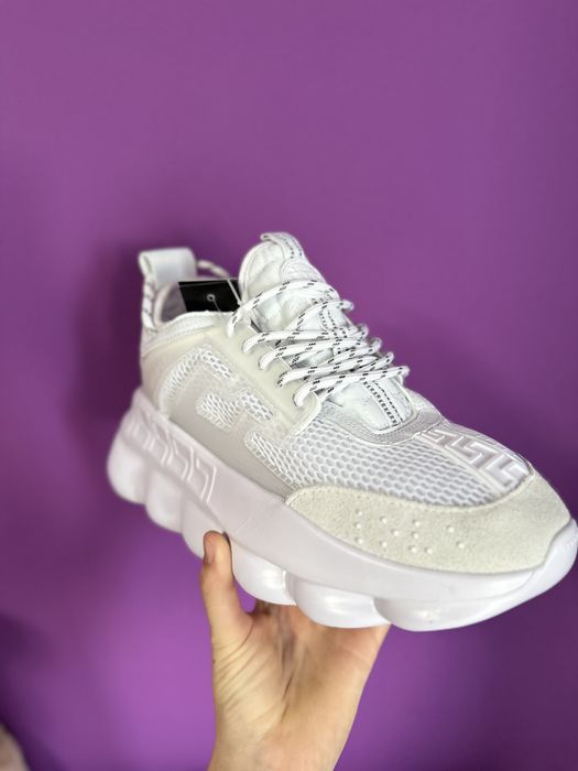 Versace chain reactions