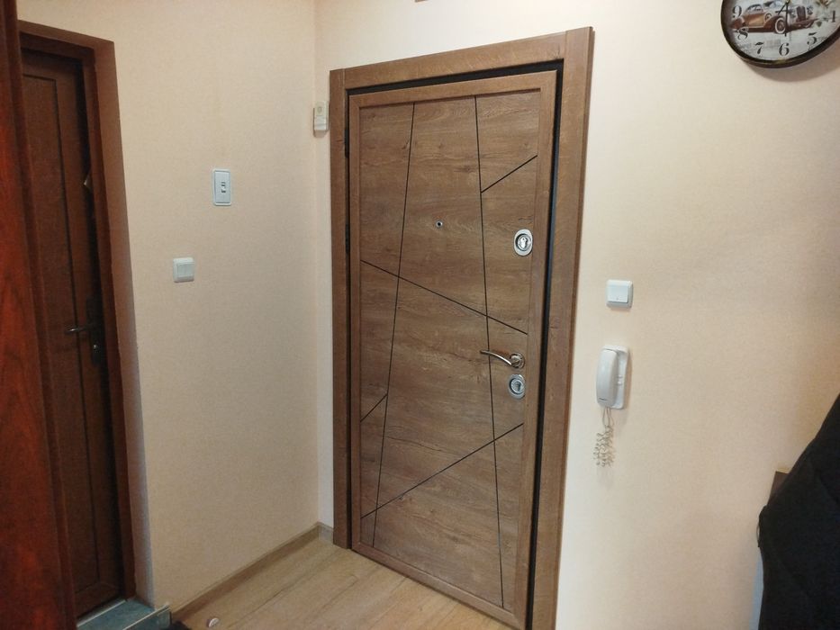 Давам под наем двустаен апартамент в славейков