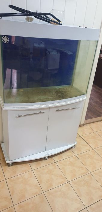Продается Аквариум 200 литр