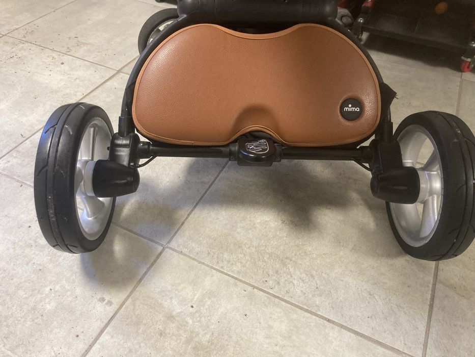 Количка Mima Xari