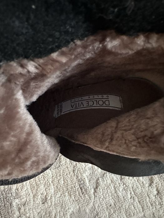 Продам женские сапоги