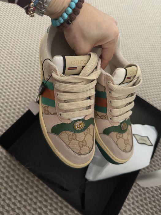 Adidasi model viral