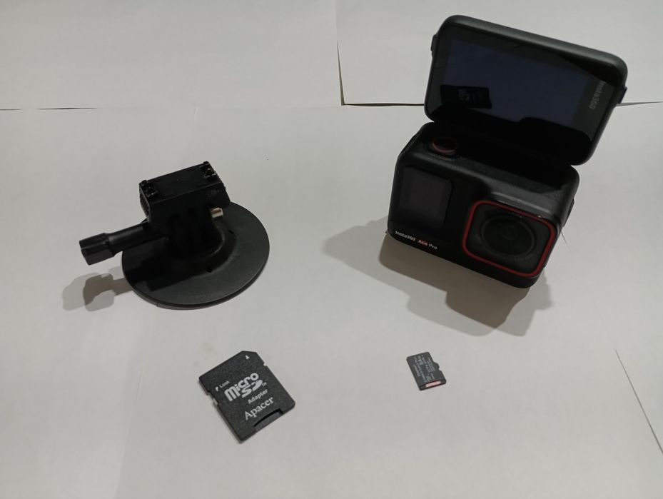Экшен камера Insta360 Ace pro