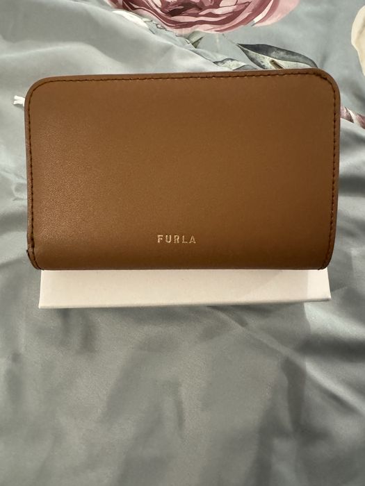 Портфейл   Furla