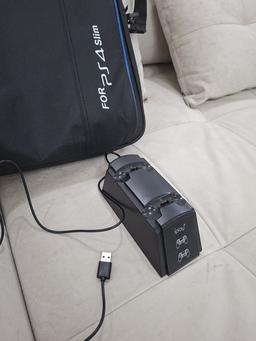 Зарядка и сумка для PlayStation