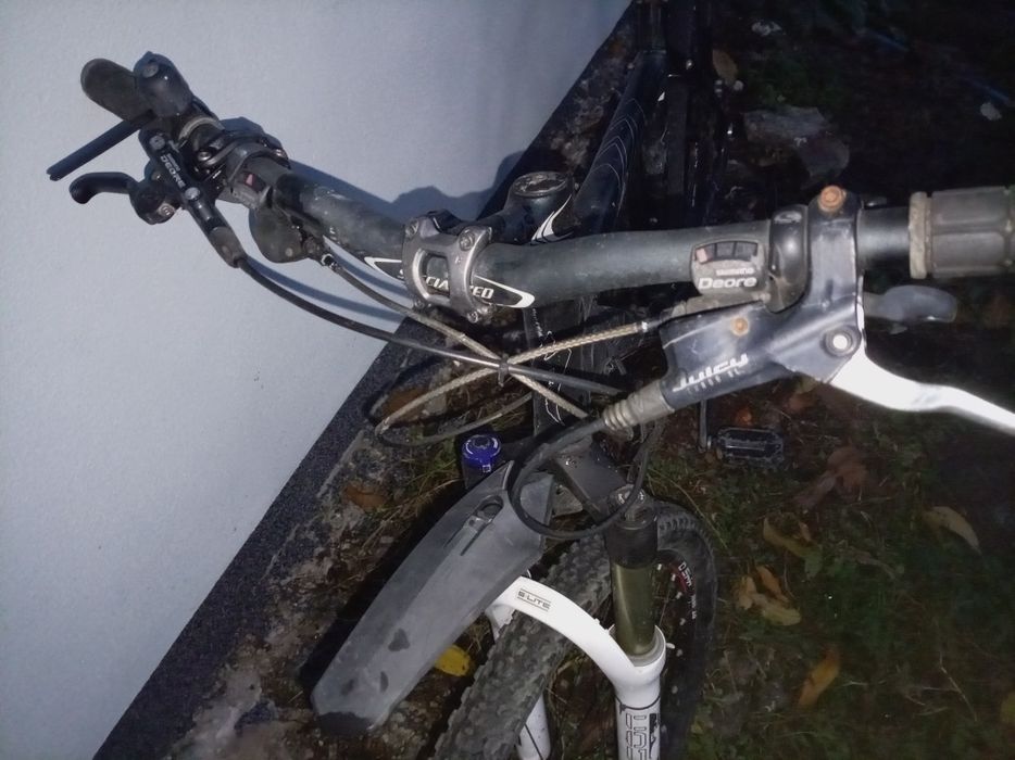 Vând ieftin bicicletă specialized