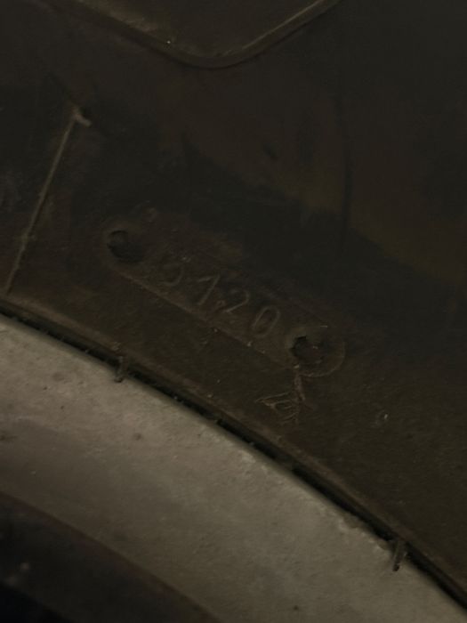 Комплект резины с дисками